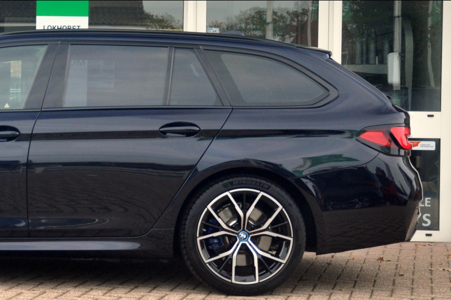 BMW 5 Serie Touring 530e High Executive M-Sport Hybride | Adaptive CC | Trekhaak | Zeer mooie staat!