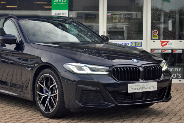 BMW 5 Serie Touring 530e High Executive M-Sport Hybride | Adaptive CC | Trekhaak | Zeer mooie staat!