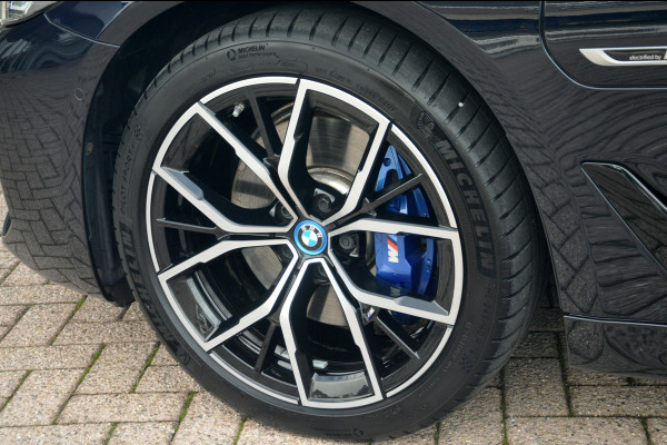 BMW 5 Serie Touring 530e High Executive M-Sport Hybride | Adaptive CC | Trekhaak | Zeer mooie staat!