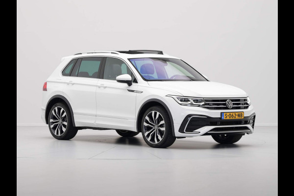 Volkswagen Tiguan 1.5 TSI 150pk DSG R Line Business Panorama Navigatie Harman/Kardon Trekhaak Camera 28