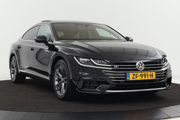 Volkswagen Arteon 1.5 TSI R-Line | Panoramadak | Trekhaak | Carplay | Stoelverwarming | Full LED | Navigatie | PDC | R-Line