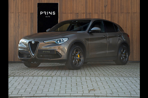 Alfa Romeo Stelvio 2.0 T AWD Super | Veloce stoelen | NL-auto | Camera