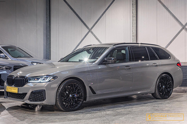 BMW 5 Serie Touring 530e xDrive|M-sport|NEW 20''|Pano|H&K|