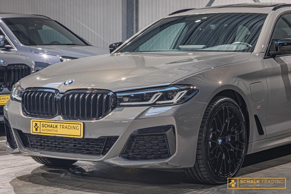 BMW 5 Serie Touring 530e xDrive|M-sport|NEW 20''|Pano|H&K|