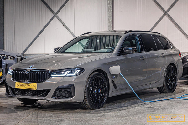 BMW 5 Serie Touring 530e xDrive|M-sport|NEW 20''|Pano|H&K|