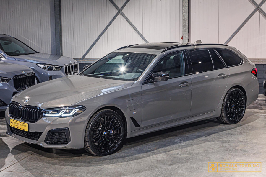 BMW 5 Serie Touring 530e xDrive|M-sport|NEW 20''|Pano|H&K|