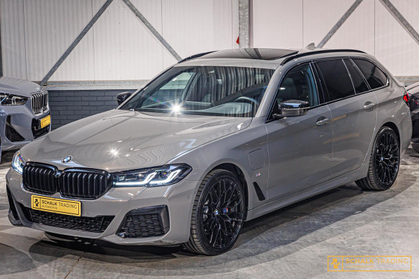 BMW 5 Serie Touring 530e xDrive|M-sport|NEW 20''|Pano|H&K|