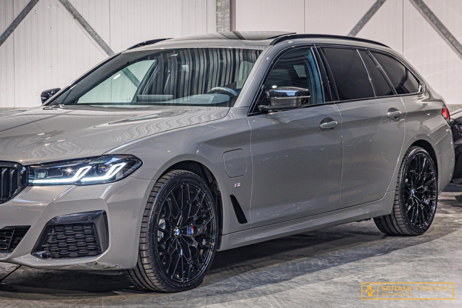 BMW 5 Serie Touring 530e xDrive|M-sport|NEW 20''|Pano|H&K|