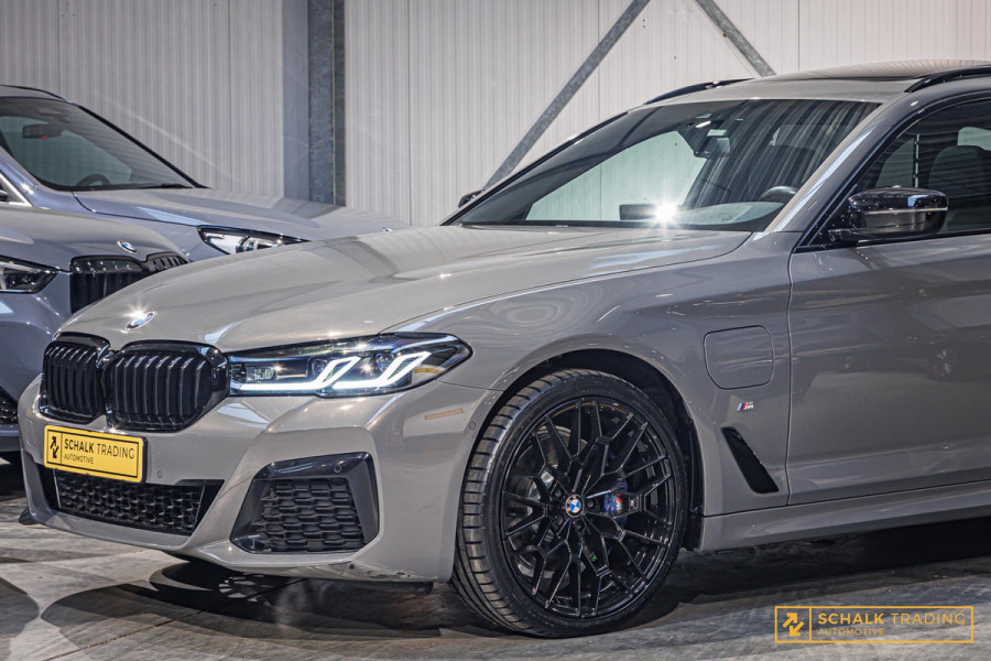 BMW 5 Serie Touring 530e xDrive|M-sport|NEW 20''|Pano|H&K|