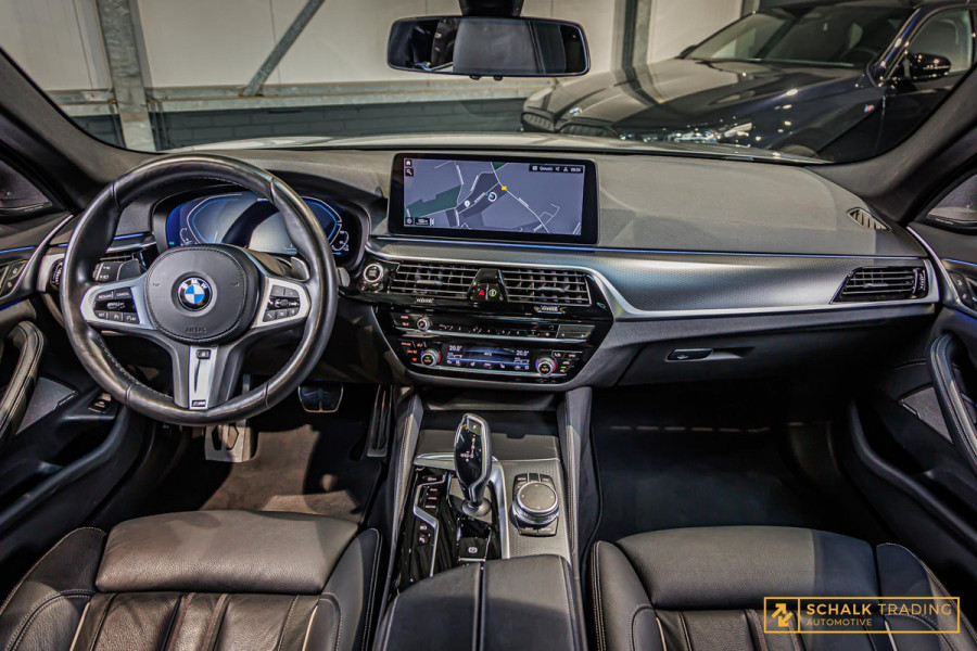 BMW 5 Serie Touring 530e xDrive|M-sport|NEW 20''|Pano|H&K|