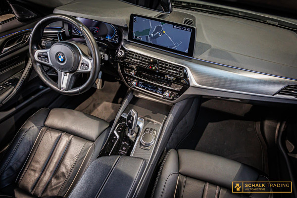 BMW 5 Serie Touring 530e xDrive|M-sport|NEW 20''|Pano|H&K|