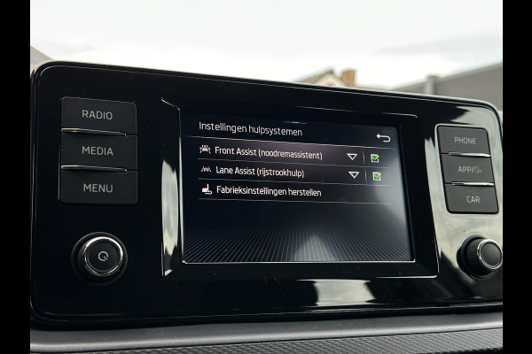 Škoda Kamiq 1.0 TSI Sport CarPlay Camera Nardo Grey