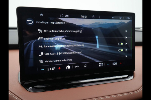 Škoda ENYAQ iV 60 Navigatie 19'' Lichtmetalen velgen 212