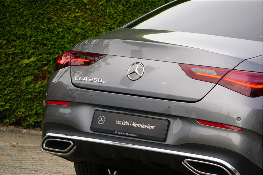 Mercedes-Benz CLA-Klasse CLA 250 e AMG Line Facelift | Pano Trekhaak Keyless-Go