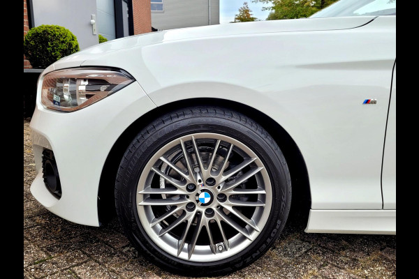 BMW 1-serie 118i M-sport (€ 18.874,- ex BTW), LED, HIFI, Leder (NL-auto met NAP)