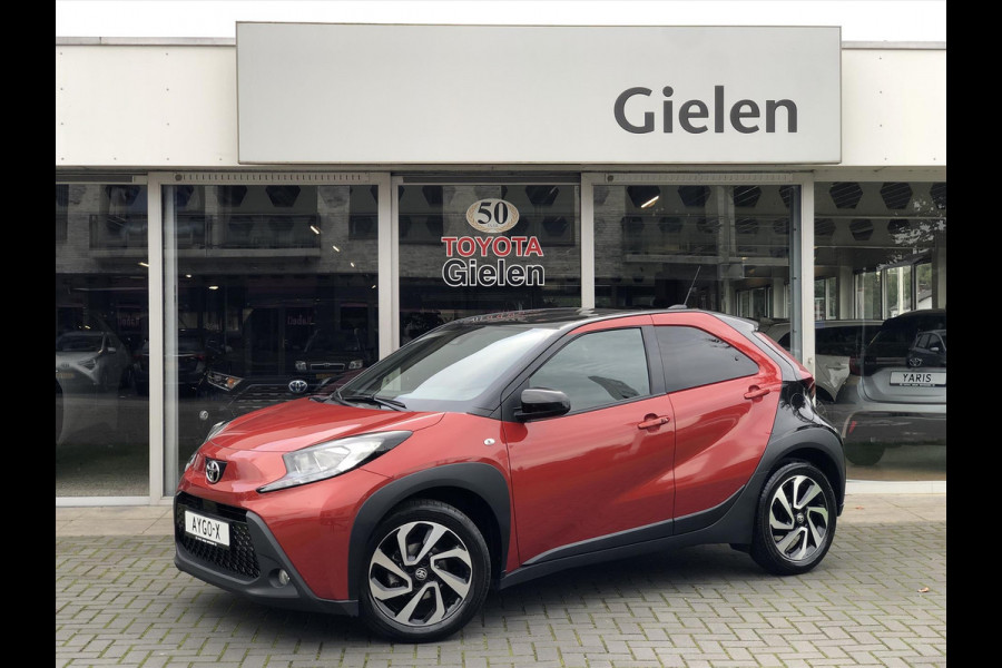 Toyota Aygo X 1.0 VVT-i MT 72pk Pulse Plus | Stoelverwarming, 17 inch, Apple CarPlay/Android Auto, Privacy Glass