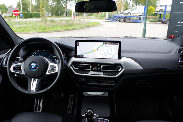 BMW X3 xDrive30e 293 PK High Executive M-Sport PHEV, Panoramadak, Elek. Trekhaak, Head-Up, 360° Camera