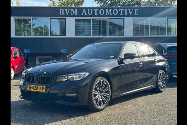 BMW 3-serie 330i High Executive| M-SPORT| STOELVERWARMING| AMBIENT LIGHT| INCL. 12 MAANDEN BOVAG GARANTIE|