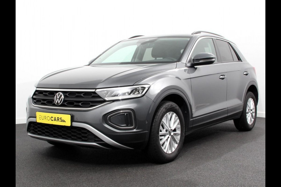 Volkswagen T-Roc 1.5 TSI 150pk DSG Life Navigatie Apple Carplay/Android Auto Adaptive Cruise Control Trekhaak Parkeersensoren Stoelverwarming Ledverlichting Getinte ramen Climate Control