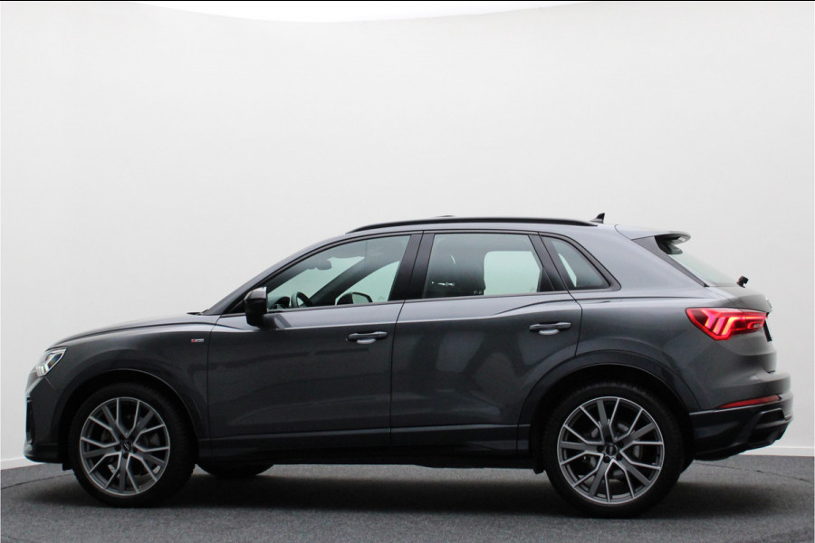 Audi Q3 45 TFSI quattro S Line Panoramadak, Camera, Apple Carplay, Cruise, LED, PDC, 20''