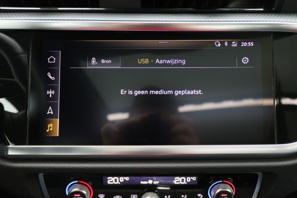 Audi Q3 45 TFSI quattro S Line Panoramadak, Camera, Apple Carplay, Cruise, LED, PDC, 20''