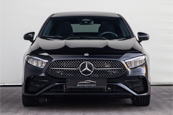 Mercedes-Benz A-Klasse 250 e AMG Premium, Facelift, Nightpack, Pano, Camera, Widescreen, 19" Hybrid