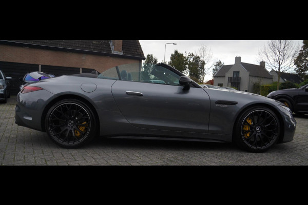 Mercedes-Benz SL-Klasse Roadster AMG 63 4MATIC+ | Burmester | Luchtvering | HuD | 12-2023 | Luxe Leder | Stuur assistent | NIEUW |