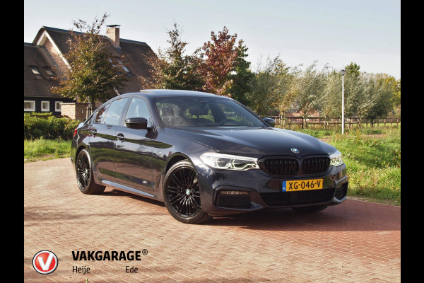 BMW 5 Serie 520i High Executive | M-Pakket | Schuifdak | Camera | Dealer Onderhouden |