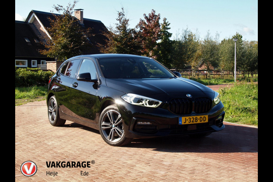 BMW 1-serie 118i Executive Edition | Harman Kardon | Apple Carplay | Cruise Control | LED |