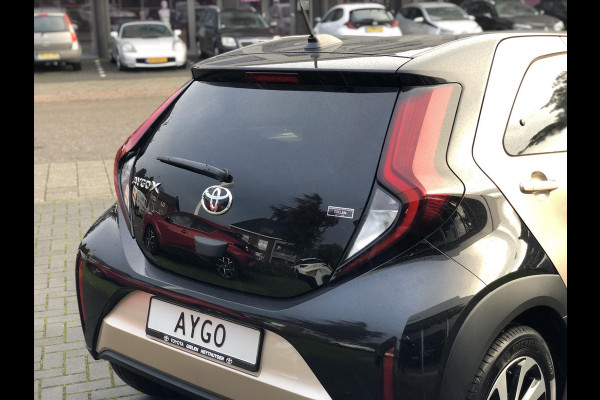 Toyota Aygo X 1.0 VVT-i MT 72pk Pulse Plus | Stoelverwarming, 17 inch, Apple CarPlay/Android Auto, Privacy Glass