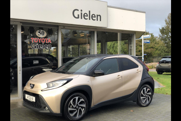 Toyota Aygo X 1.0 VVT-i MT 72pk Pulse Plus | Stoelverwarming, 17 inch, Apple CarPlay/Android Auto, Privacy Glass