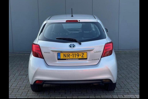 Toyota Yaris 1.5 Hybrid Aspiration Camera/navigatie/1e eigenaar