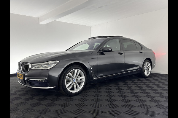 BMW 7 Serie 740Le xDrive iPerformance High Executive *FULL-OPTION* *SOFT-CLOSE | NITH-VISION | PANO | HEAD-UP | BOWERS&WILKINS | ADAPTIVE-CRUISE | BLIND-SPOT | LASER-LED | MEMORY-PACK | VOLLEDER | KEYLESS | 360°CAMERA | DAB+ | COMORT-SEATS |