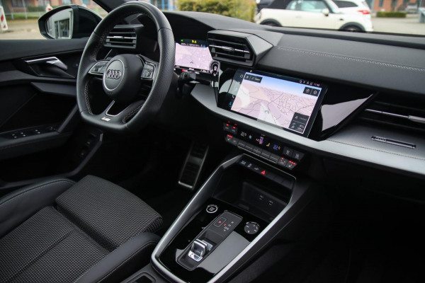 Audi A3 Sportback 45TFSI e PHEV S Edition S line Competition 245pk S-Tronic|Panoramadak|Virtual Cockpit|Supersport Kuipstoelen|B&O