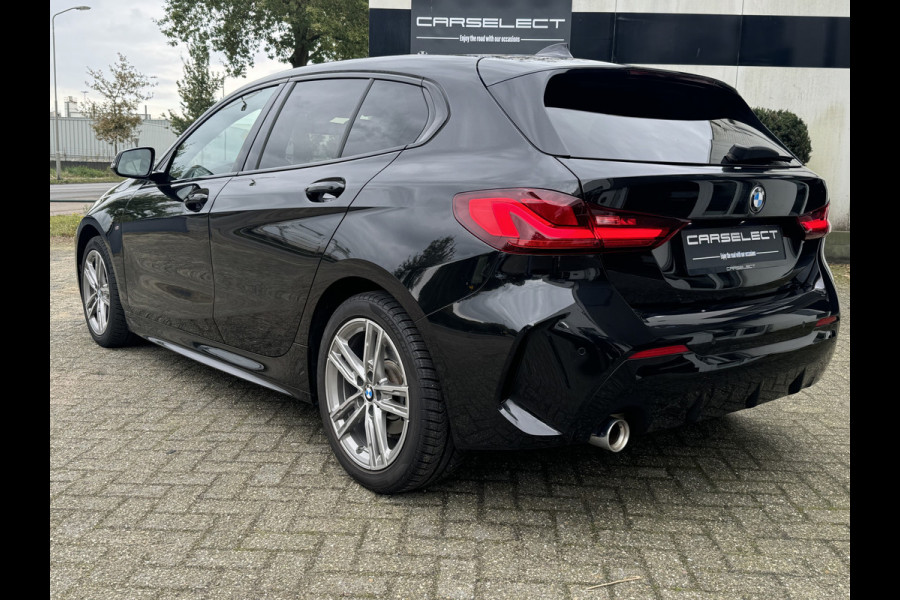 BMW 1-serie 118i M Sport pakket, Live Cockpit Professional, DAB-tuner, Shadow-line Een proefrit levert het bewijs. Neem contact op en we maken een afspraak!