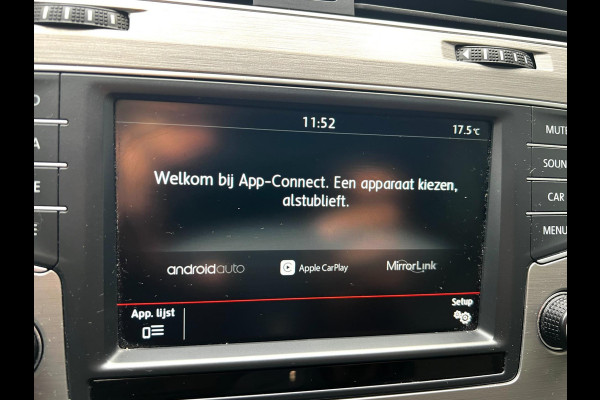 Volkswagen Golf 1.2 TSI Business Edition Connected Carplay_ACC