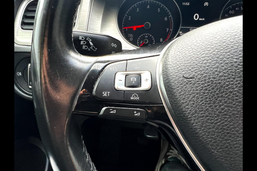 Volkswagen Golf 1.2 TSI Business Edition Connected Carplay_ACC