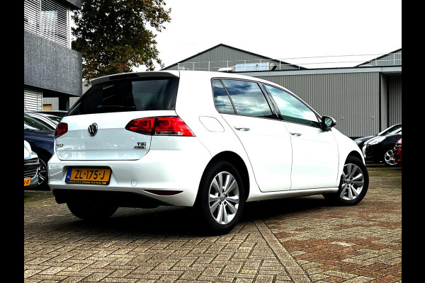 Volkswagen Golf 1.2 TSI Business Edition Connected Carplay_ACC