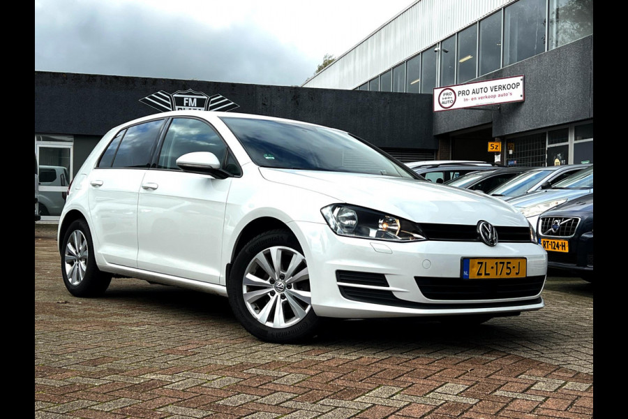 Volkswagen Golf 1.2 TSI Business Edition Connected Carplay_ACC