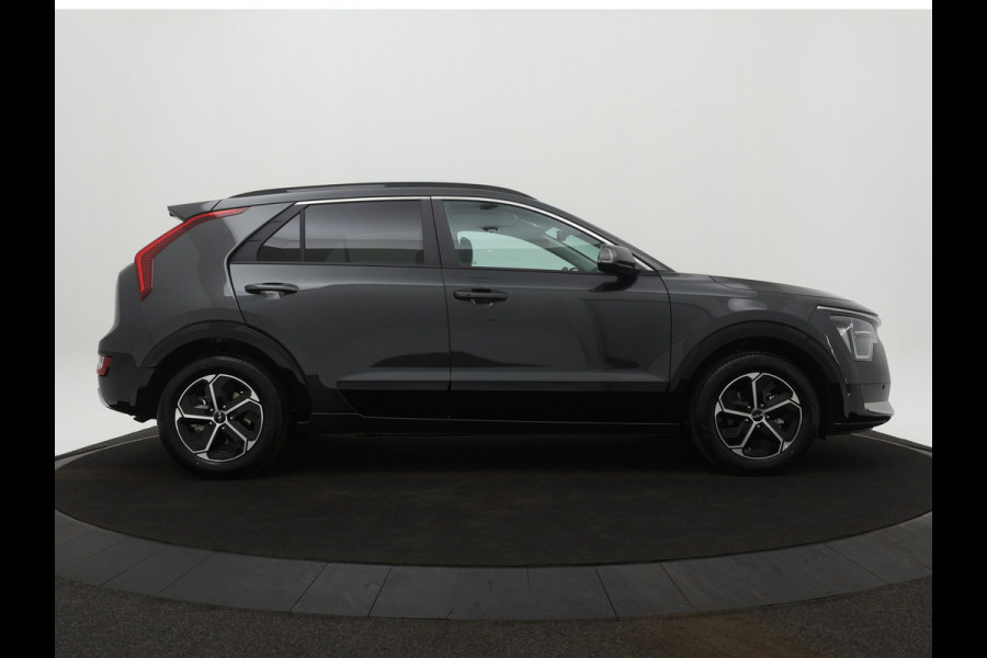 Kia Niro EV DynamicLine 64.8 kWh - Nu of nooit *€ 6.000,- korting ( *inclusief SEPP subsidie ) - Navigatie - Apple Carplay/Android Auto - Parkeersensoren voor en achter - meerdere kleuren leverbaar - Fabrieksgarantie tot 2031