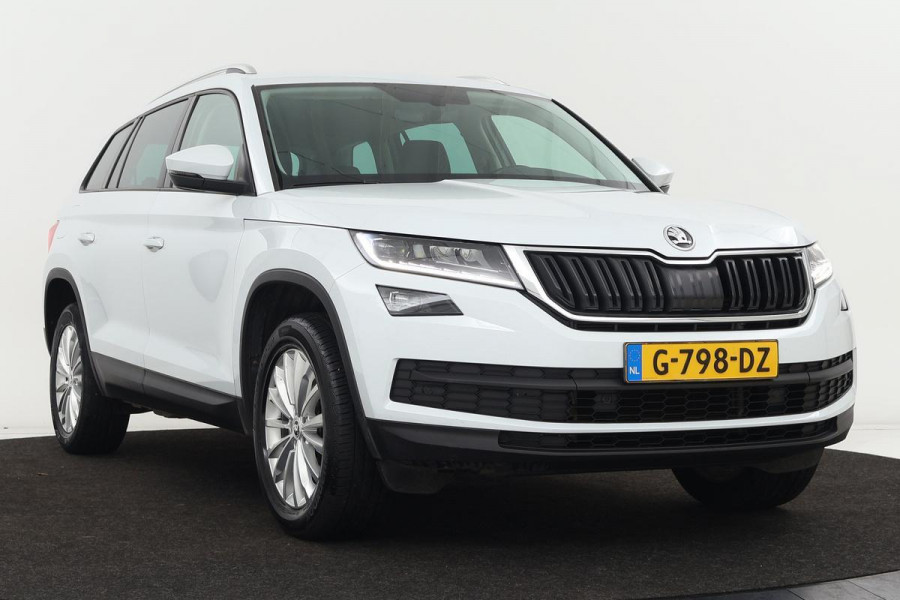 Škoda Kodiaq 1.5 TSI Business Edition 7-persoons | Keyless | Carplay | LED | Stoelverwarming | Half leder | Navigatie | PDC | Trekhaak