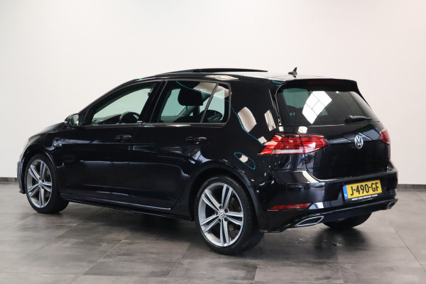 Volkswagen Golf 1.5 TSI Highline Business R Panoramadak Cruise/Climate Automaat blind spot 2 Jaar garantie mogelijk* ( vraag naar de voorwaarde)