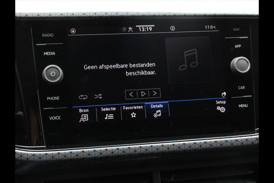 Volkswagen T-Cross 1.0 TSI 110 PK DSG Style Team | Navigatie | Apple Carplay/Android Auto | Climate Control | Camera | Led | Verwarmde voorstoelen | Adaptive Cruise control