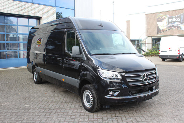 Mercedes-Benz Sprinter 319 CDI L3H2 3500 kg trekhaak, 10.25 MBUX met camera, Climate controle, Etc.