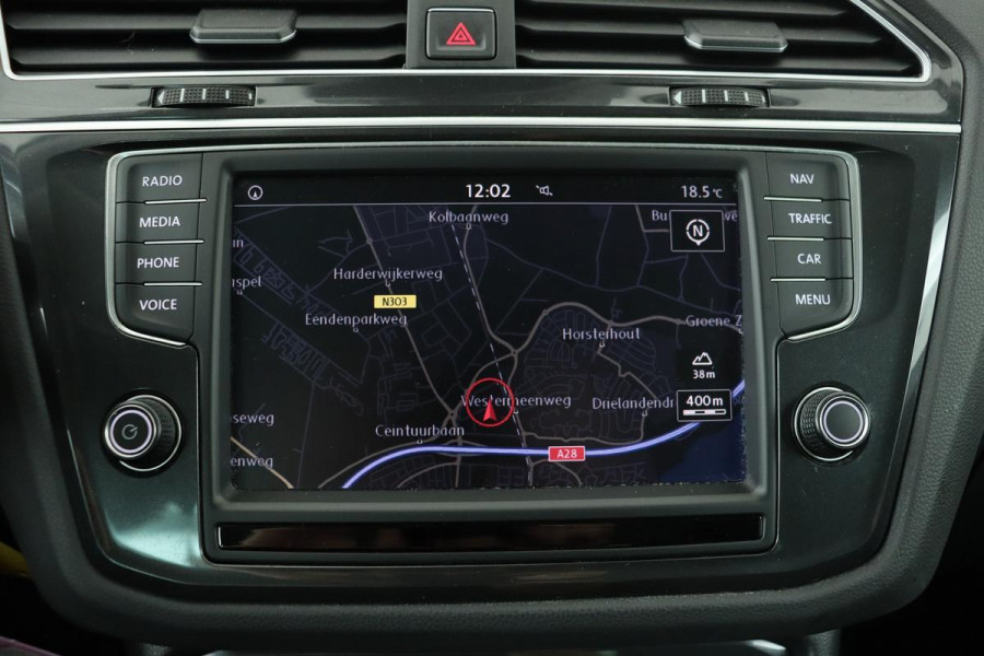 Volkswagen Tiguan 1.4 TSI Comfortline | Carplay | Climate control | Navigatie | PDC | Cruise control | Trekhaak