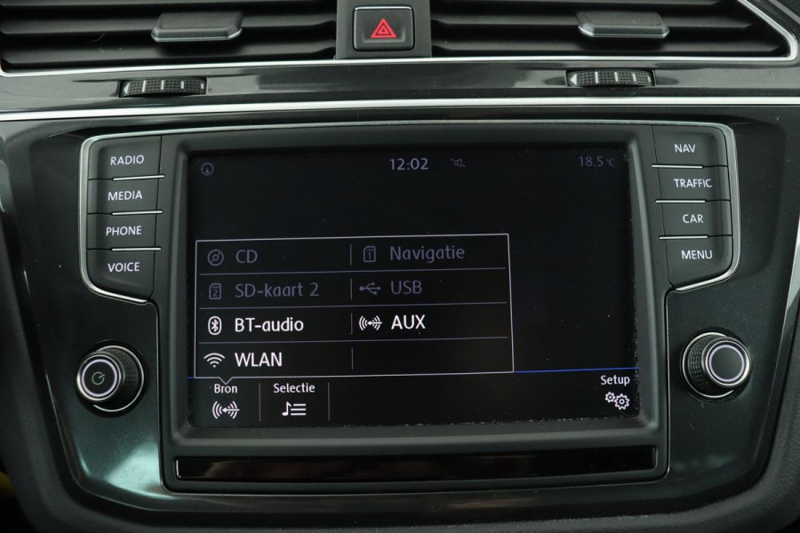 Volkswagen Tiguan 1.4 TSI Comfortline | Carplay | Climate control | Navigatie | PDC | Cruise control | Trekhaak