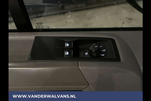 Volkswagen Crafter 2.0 TDI 140pk **BPM VRIJ voor de Ondernemer** L4H4 L3H3 Hoog dak Euro6 Airco | 2x Zijdeur | Camera | Apple Carplay android auto, bijrijdersbank, 270 gr. achterdeuren, 3000kg trekvermogen