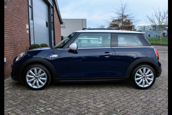 MINI Mini 2.0 Cooper S Chili Panorama, Union-jack LED Achter, Parkeersensoren, LED, Sportstoelen, Cruisecontrol, 17 inch LM Velgen