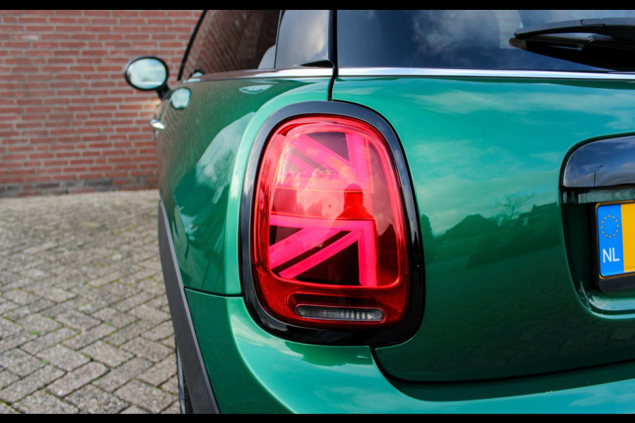 MINI Mini 2.0 Cooper S 60 Years Edition, Adaptive, camera en parkeersensoren, Apple Carplay, Navigatie prof., Harman Kardon HiFi