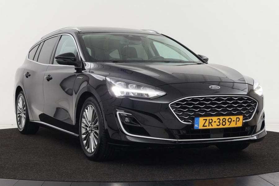 Ford FOCUS Wagon 1.0 EcoBoost Vignale | Leder | stoel verwarming | Head-up | Panoramadak | Carplay | Full-LED | Keyless | Navigatie | Park Assist